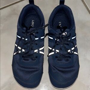 Xero Prio VGC barefoot style Navy Blue Athletic Shoes EU 41